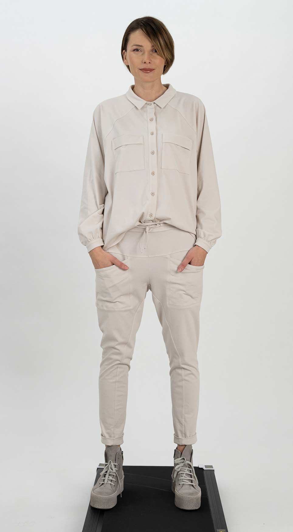 Shirt 25162 stone navy Hose 25164 stone navy