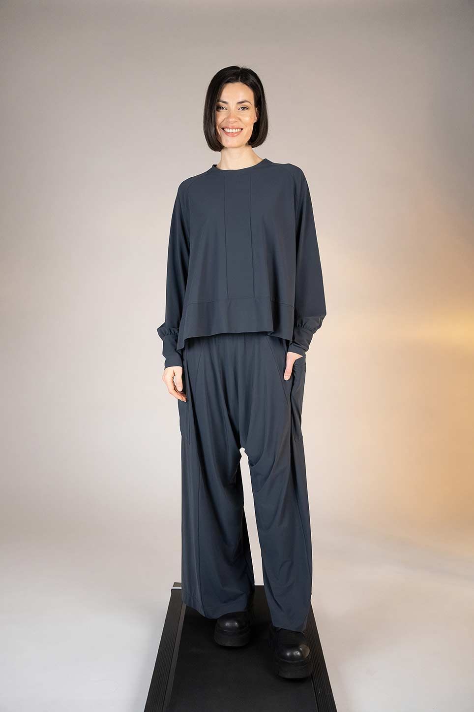 Hose 25545 graphit schwarz Shirt 25549 graphit schwarz