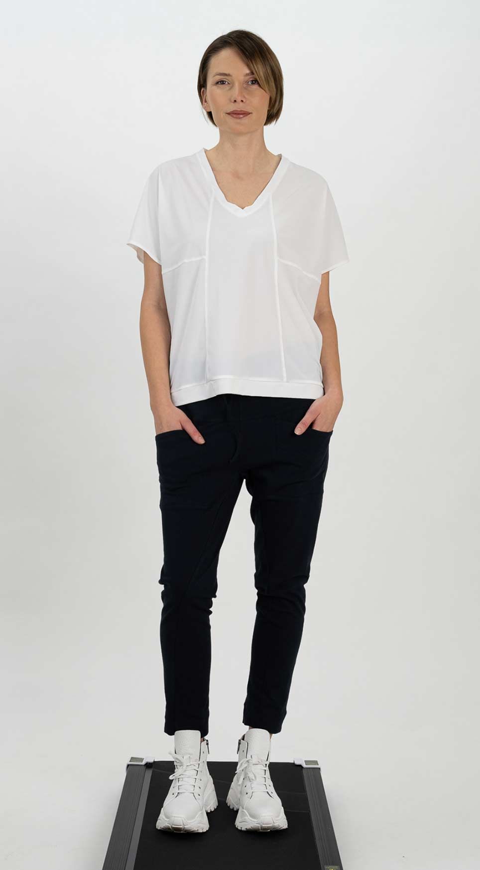 Hose 25164 Stone Navy Shirt 25053 hellgrau navy schwarz weiss